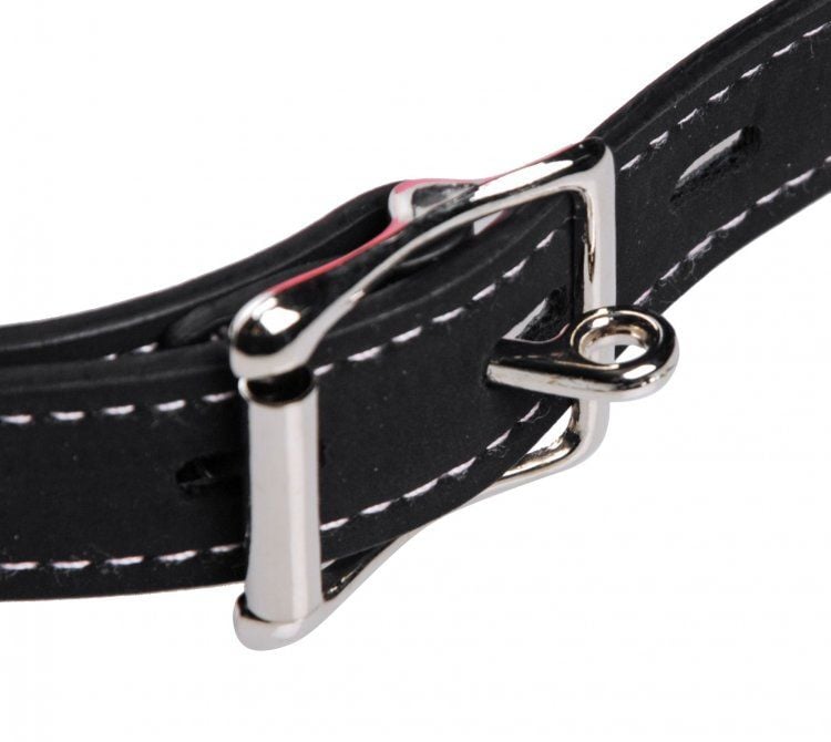Glow Gag – buckle detail
