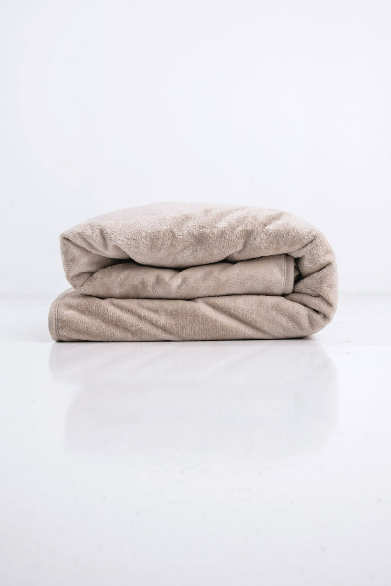 Waterproof Splash Blanket™ The OG - Champagne - Medium - additional view 